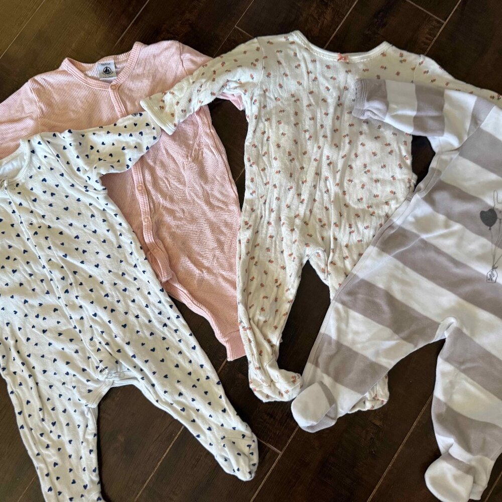 Bundle 4 Pajamas Baby 6 months